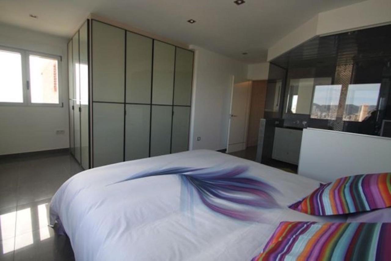 The Mask Apartment Blueline Бенидорм Екстериор снимка